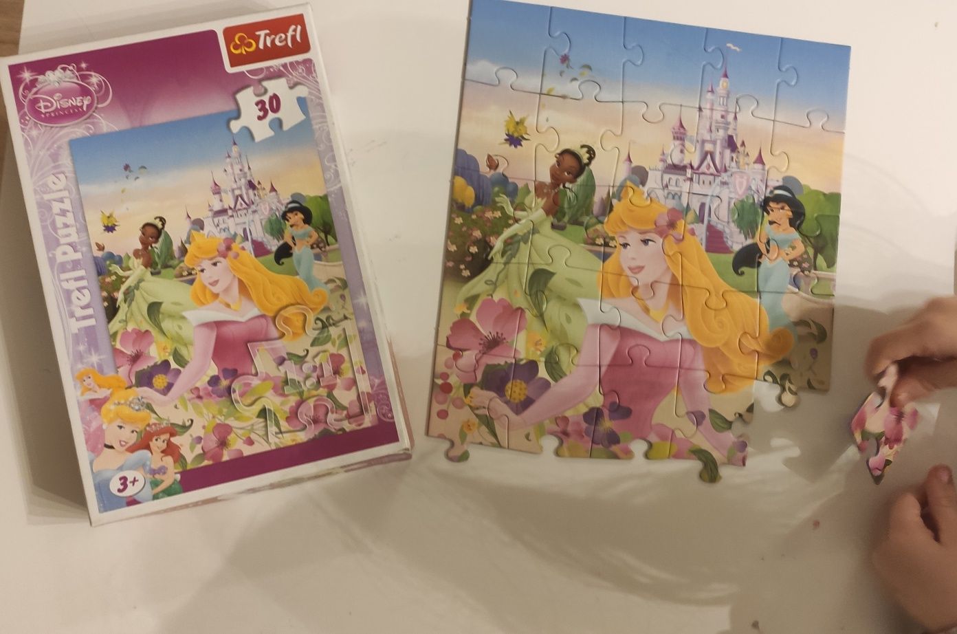 Trefl Puzzle 30 Księżniczki Letni poranek Disney