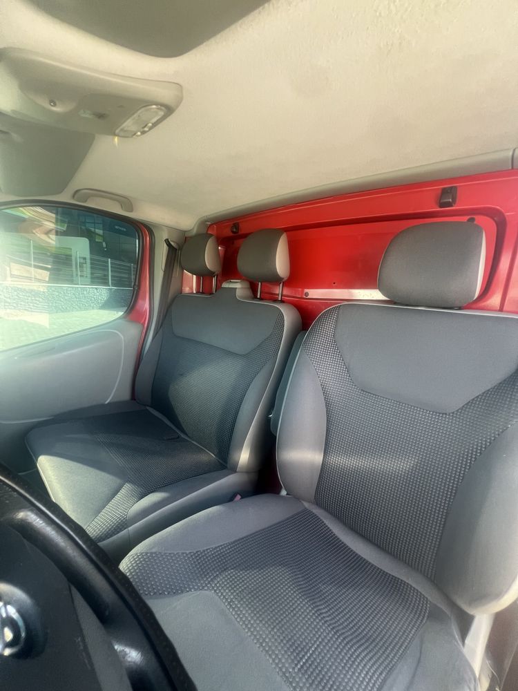 Продам Opel Vivaro