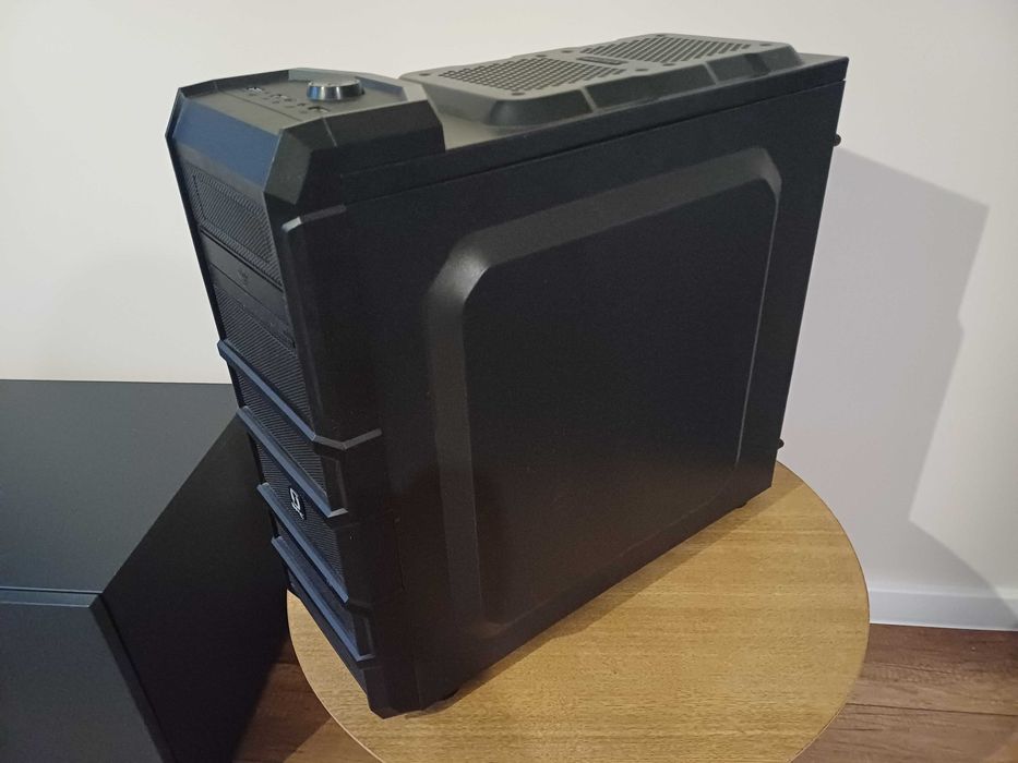 Komputer gamingowy i-5 4590, GTX 970, 8gb RAM, ssd 120gb + hdd 1tb