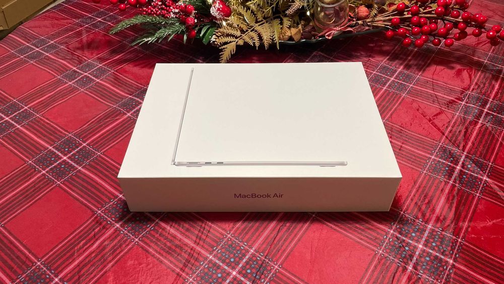 MacBook Air 13", M3, 16 GB RAM, 1024 GB SSD e acessórios + Apple care