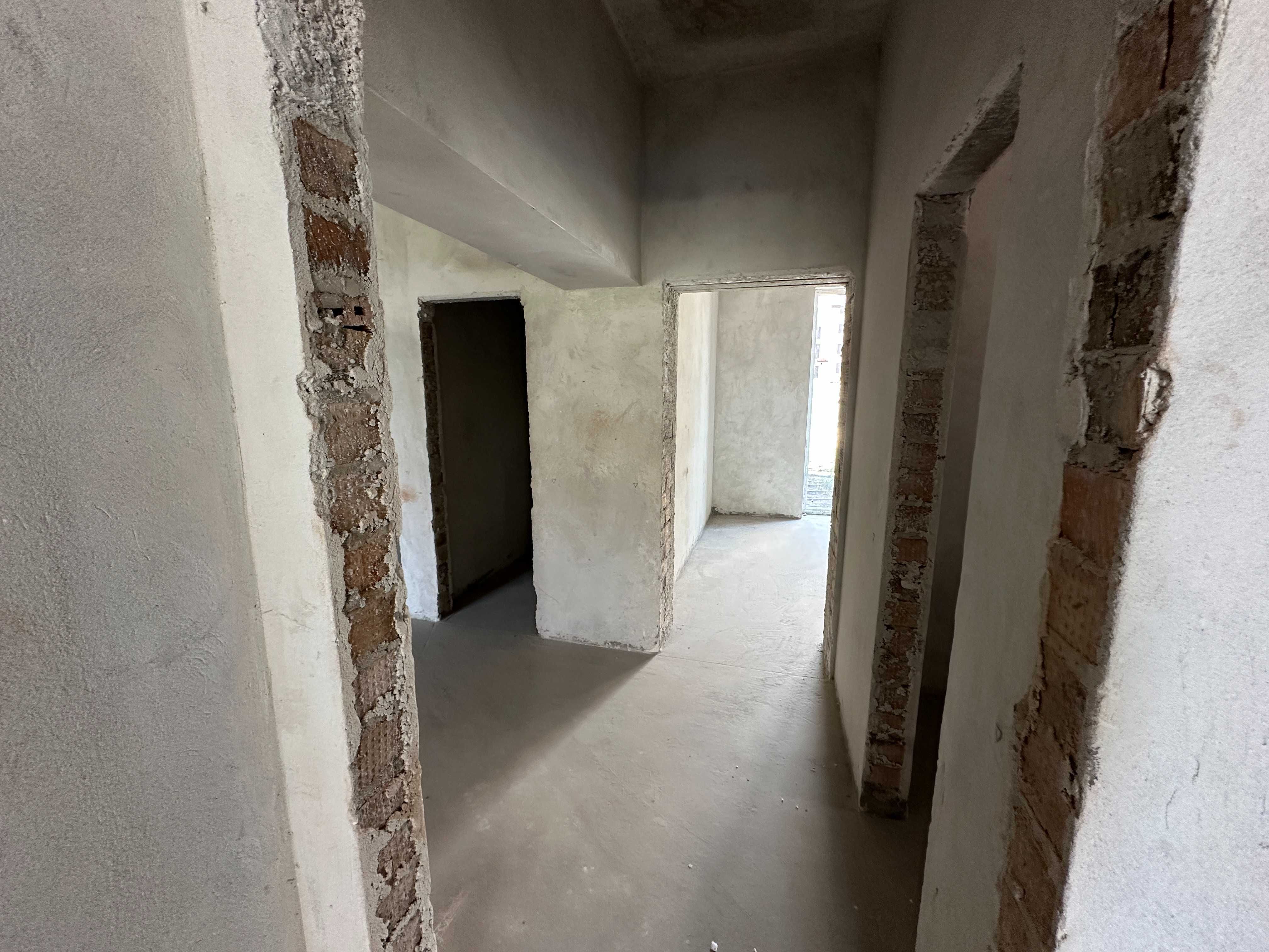 Простора квартира з ПАТІО, р-н Позитрон