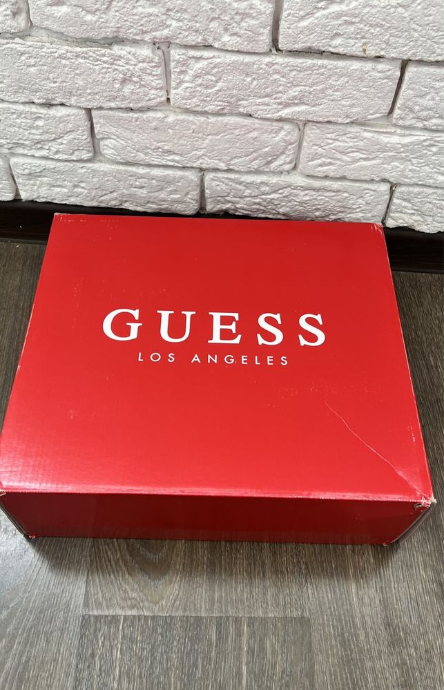 Ботинки Guess