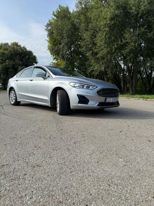Ford Mondeo Fusion Hybryda Plug-in