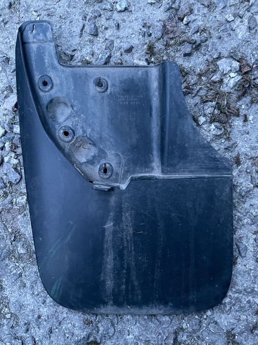 Брызговик передний/задний левый Toyota Tundra, Highlander, Lexus