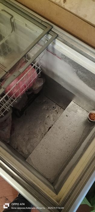 Продам морозильну камеру Ugur