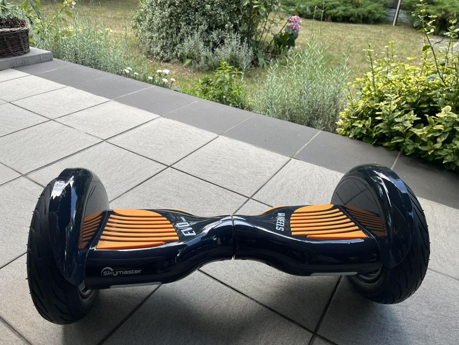 Deskorolka elektryczna SKYMASTER 11 Evo Smart czarno-pomarańczowa