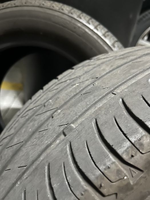 2 Pneus usados 255/15 R17 bridgestone