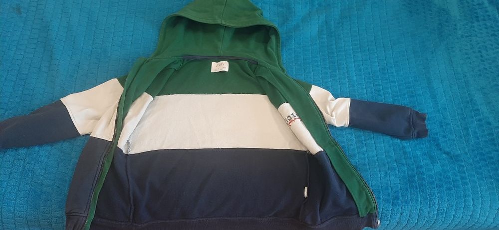 Кофта ZARA и кофта веном