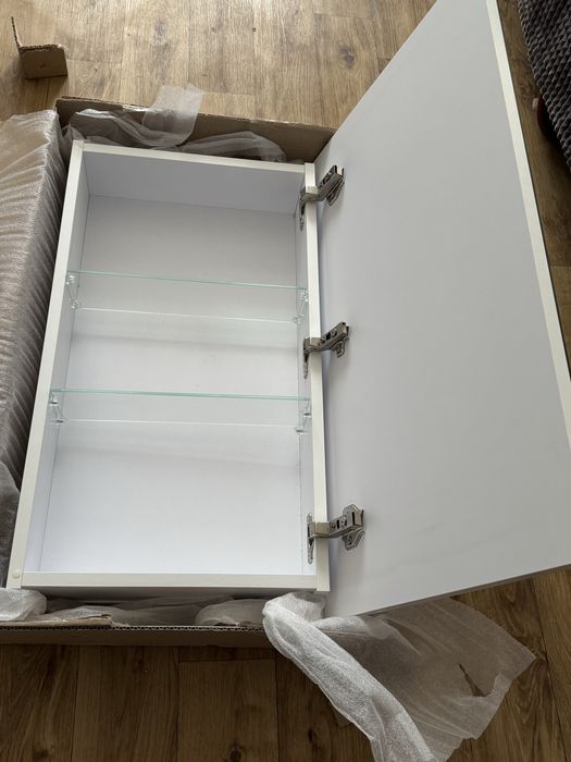 Навісний шафа-поличка-дзеркало у ванну 41*70