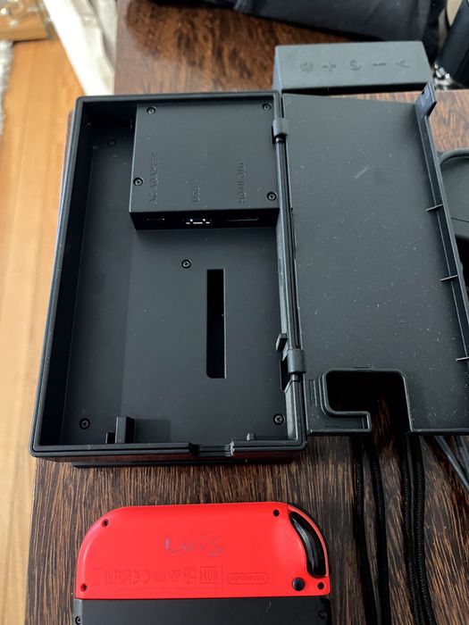 Nintendo Switch - Neon Blue + Neon Red Joy-Con  e SD 256GB