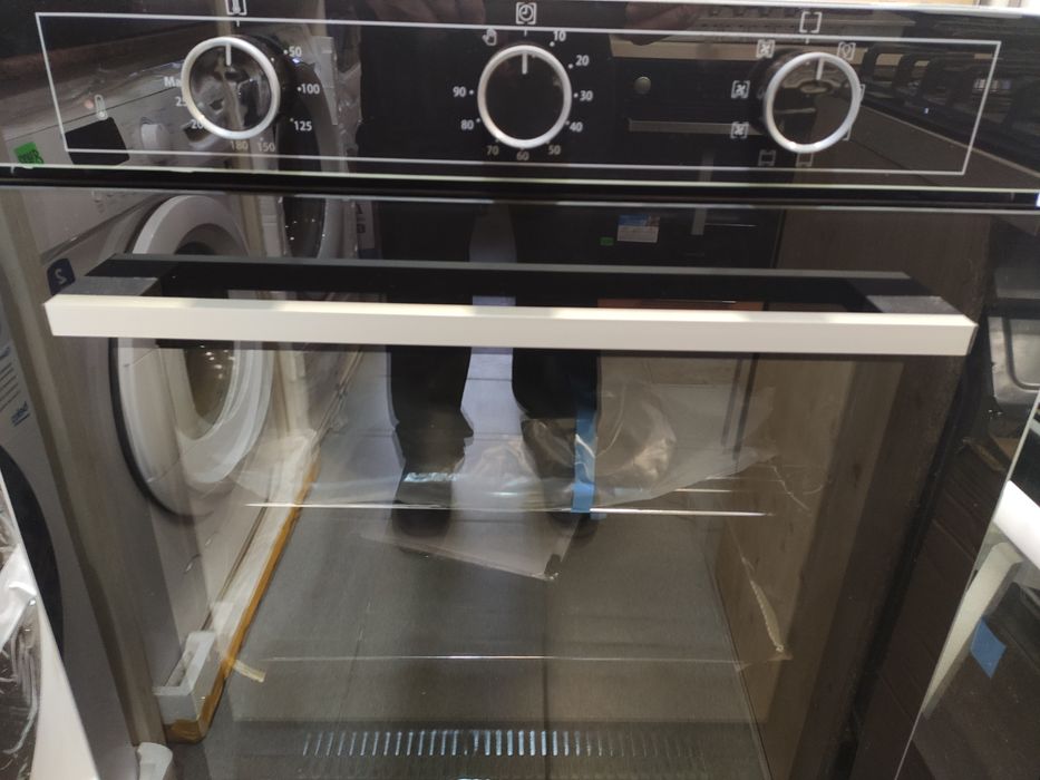 Духовой электрический шкаф Puramida PO 93 M BLG Турция черный