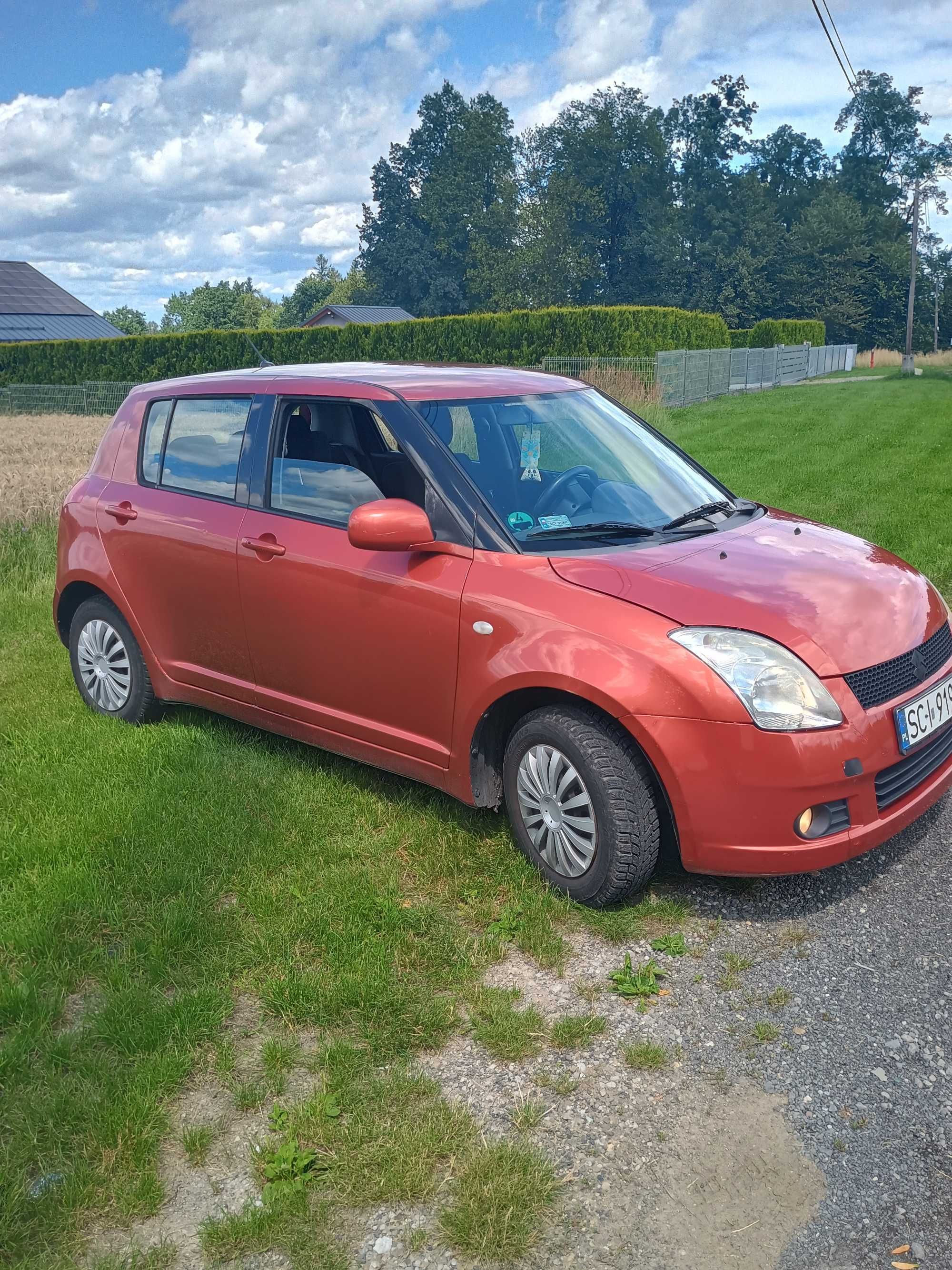 Suzuki Swift 1.3 łańcuch rozrządu napęd 4x4 isofix klima