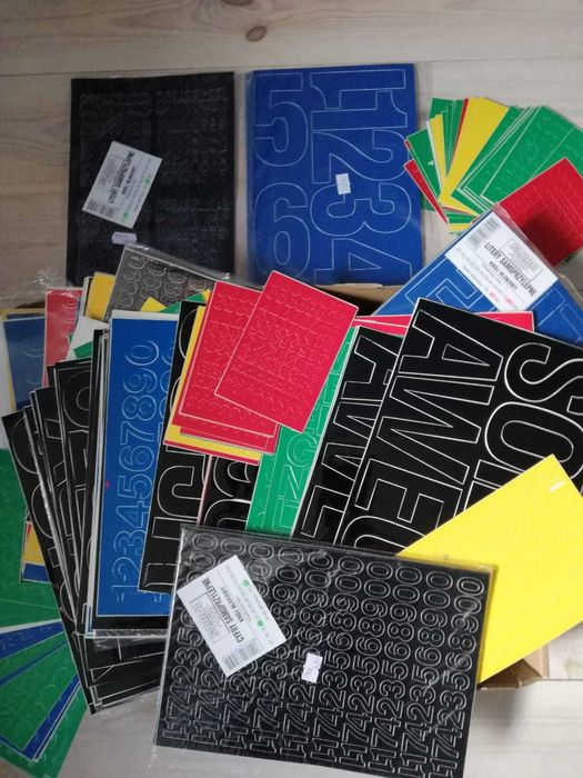 Cyfry i litery samoprzylepne zestaw 100 arkuszy