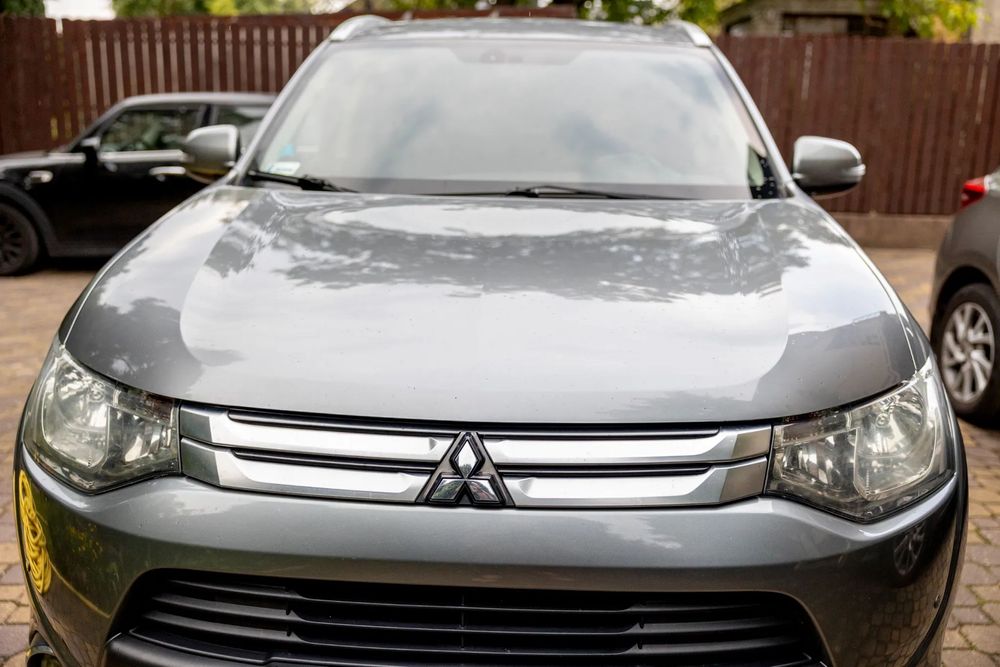 Mitsubishi Outlander Samochód z polskiego salonu, serwisowany plus bagażnik na rowery Thule