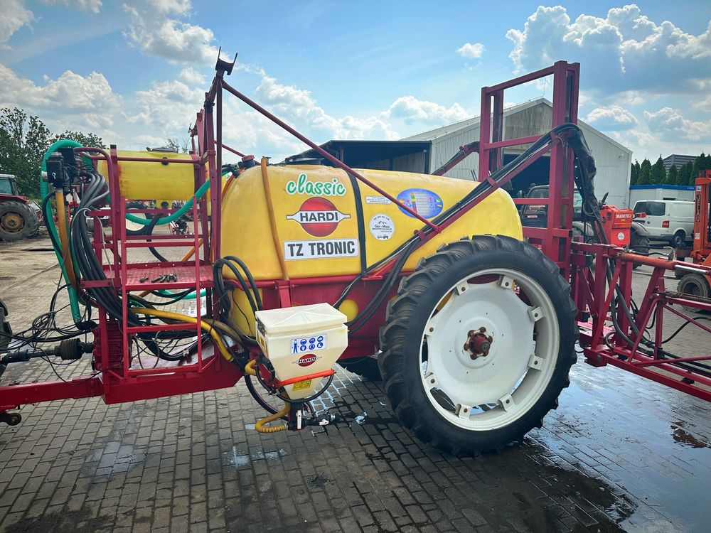 Opryskwiacz ciągany Hardi TZ 2400 24m komputer nowe opony