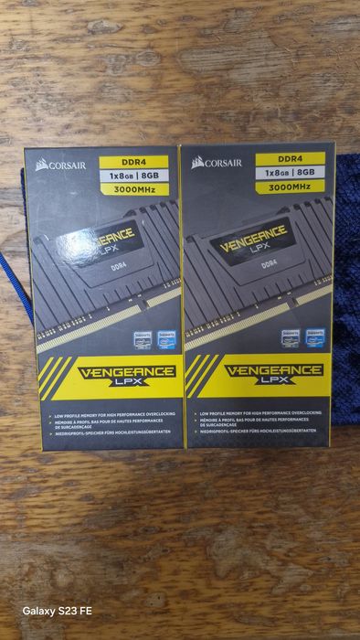 Оперативна память на гарантії в пленчці ddr4