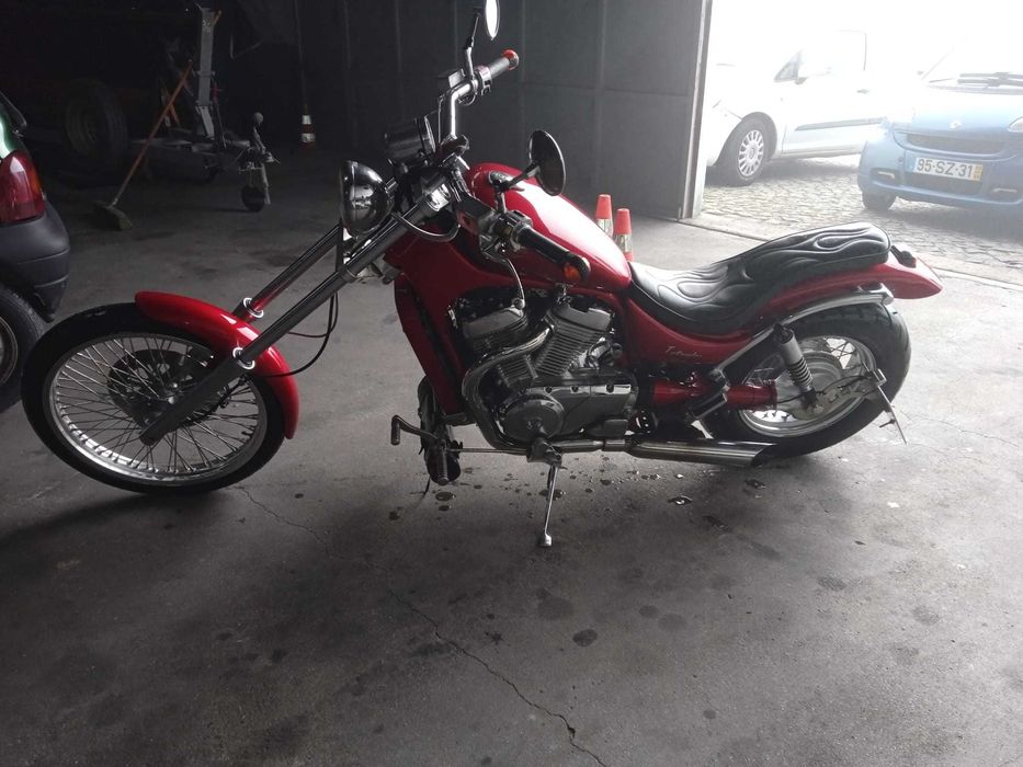 SUZUKI Intruder 800