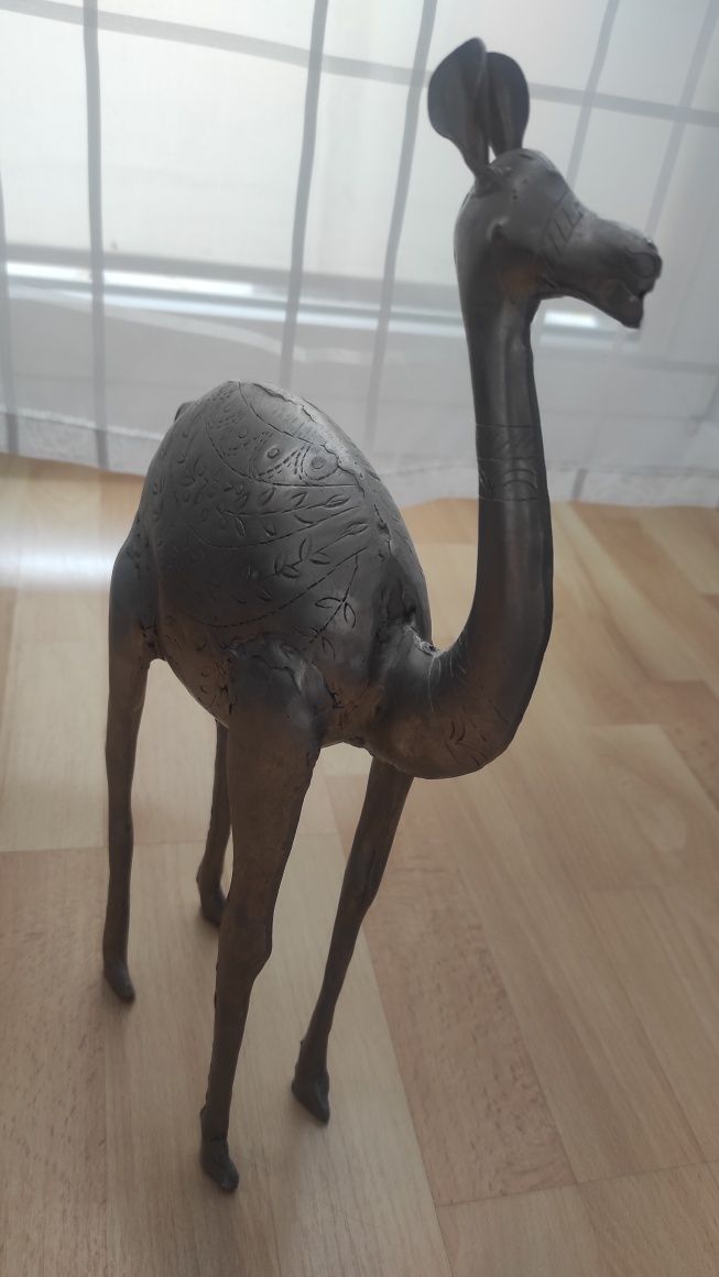 Ozdoba figurka metalowy wielbłąd  41 cm
