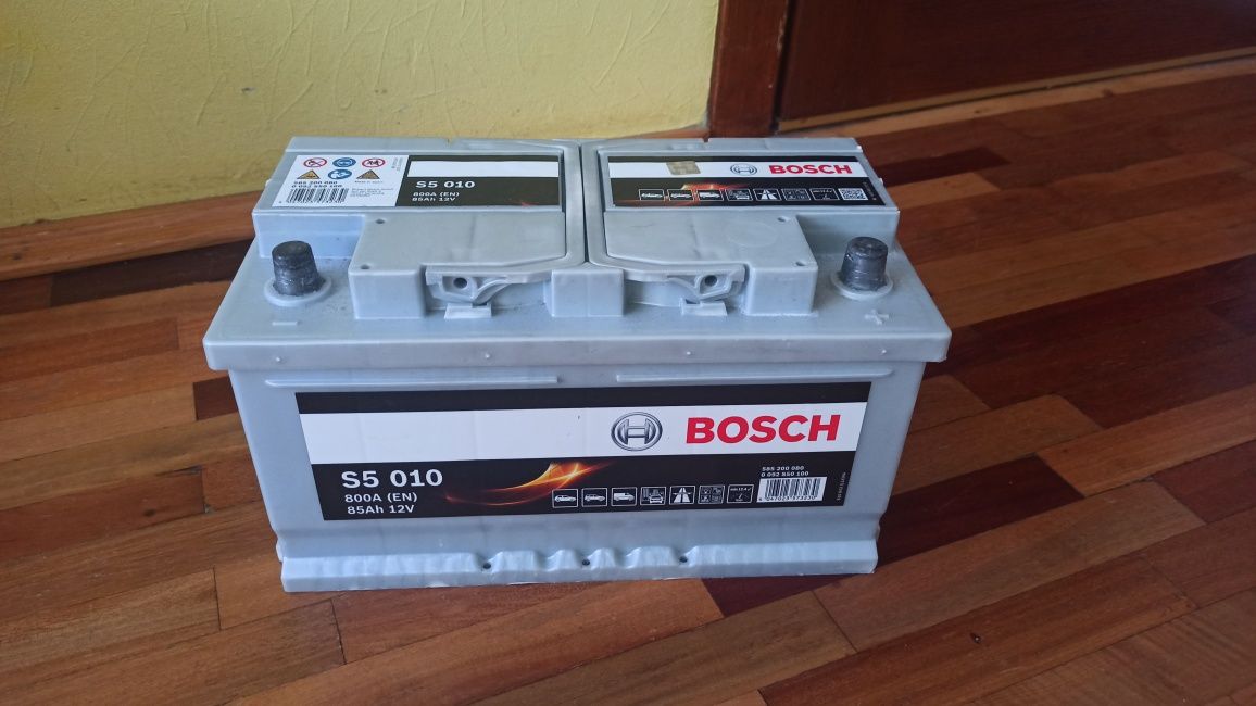 Акумулятор BOSCH S5 010 -( 12V 85Ah)