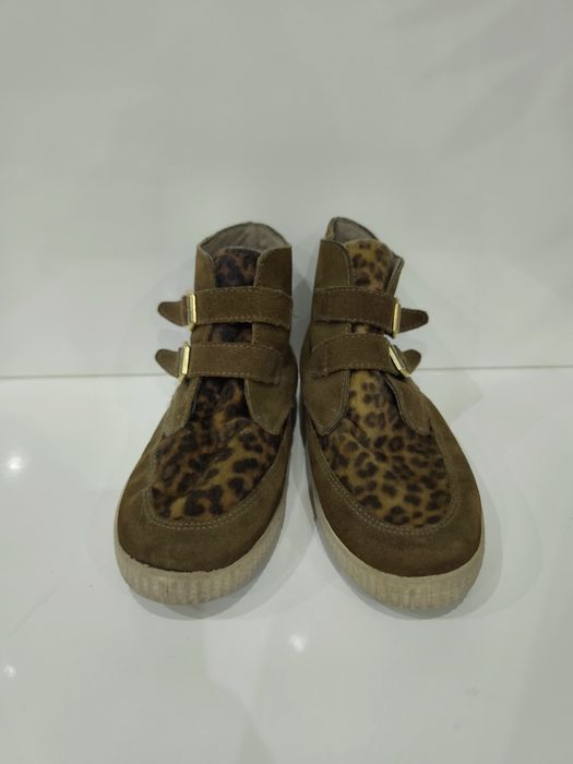 Botas castanhas Victoria