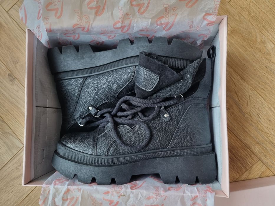 Modne botki ocieplane - DeeZee 60123