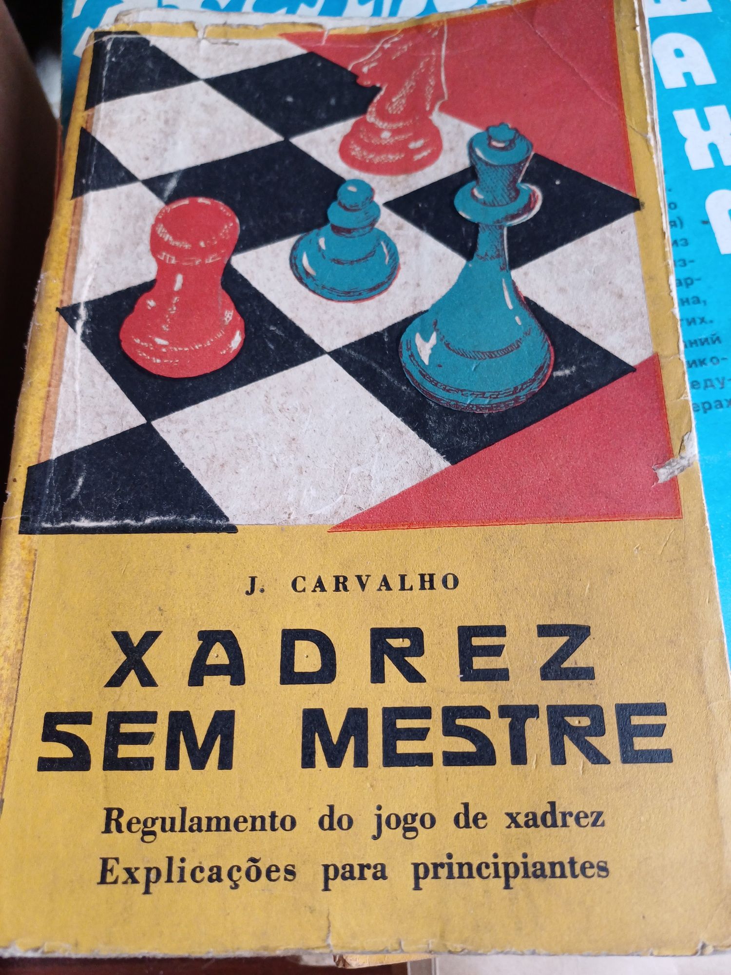 Livros e revistas de xadrez