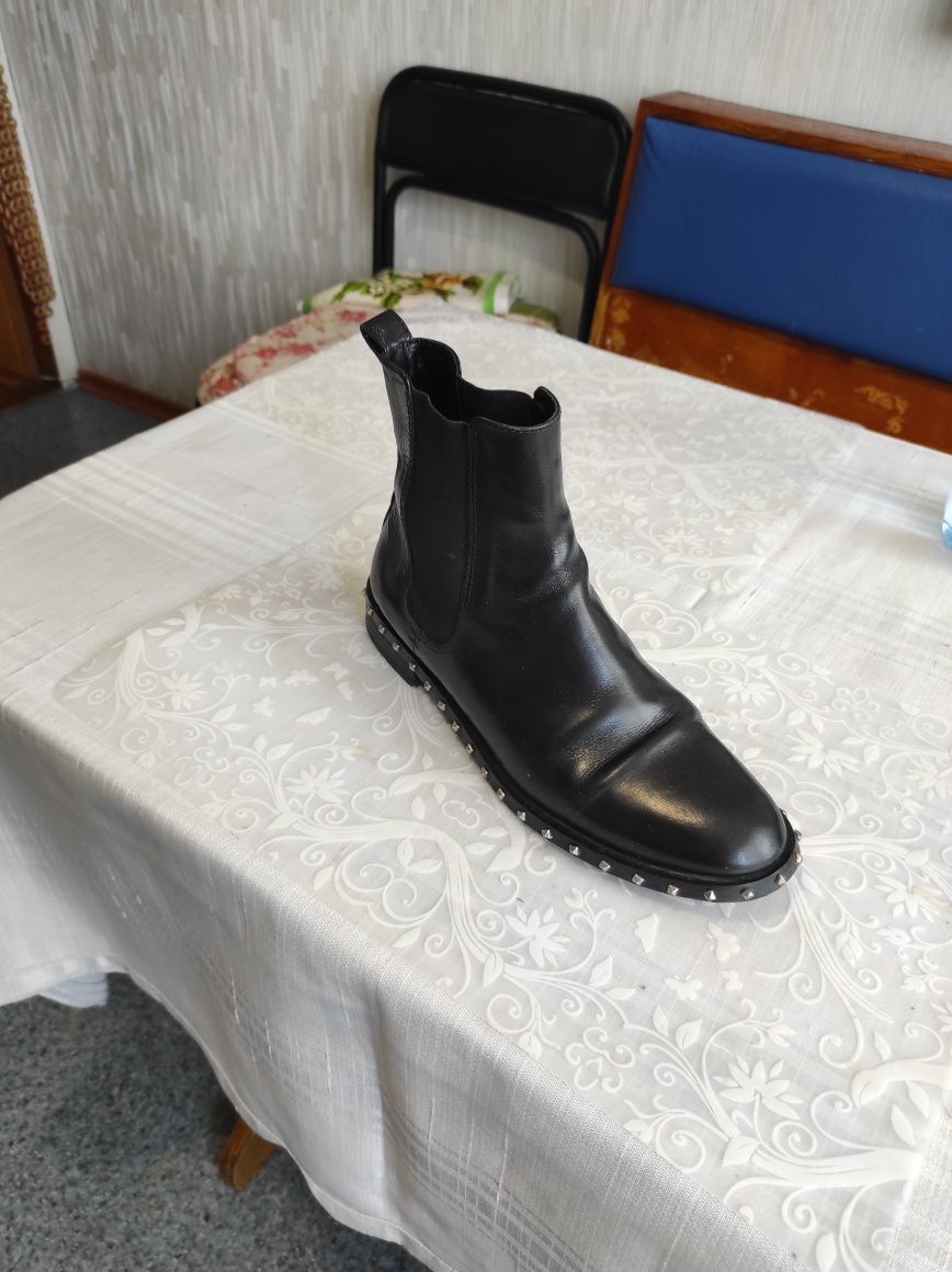 Продам сапоги и ботинки кожа