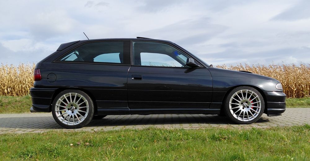 Opel Astra GSi 2.5 v6