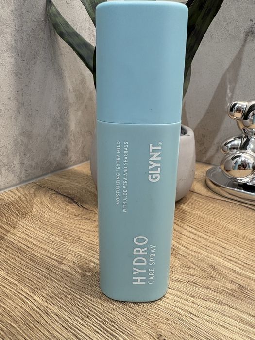 Nawilżający spray do pielęgnacji włosów glynt + woda gratis