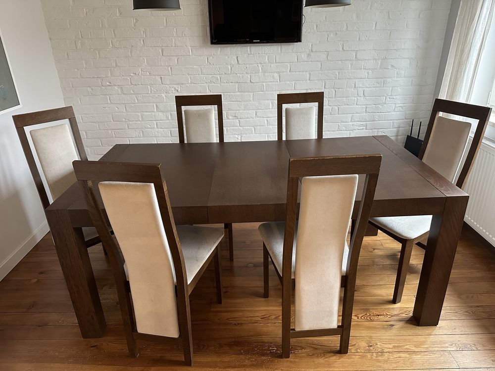 Stół debowy i 6 krzeseł firmy Paged