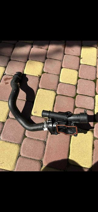 Obudowa termostatu (thermostat housing) Renault / Citroën / Peugeot