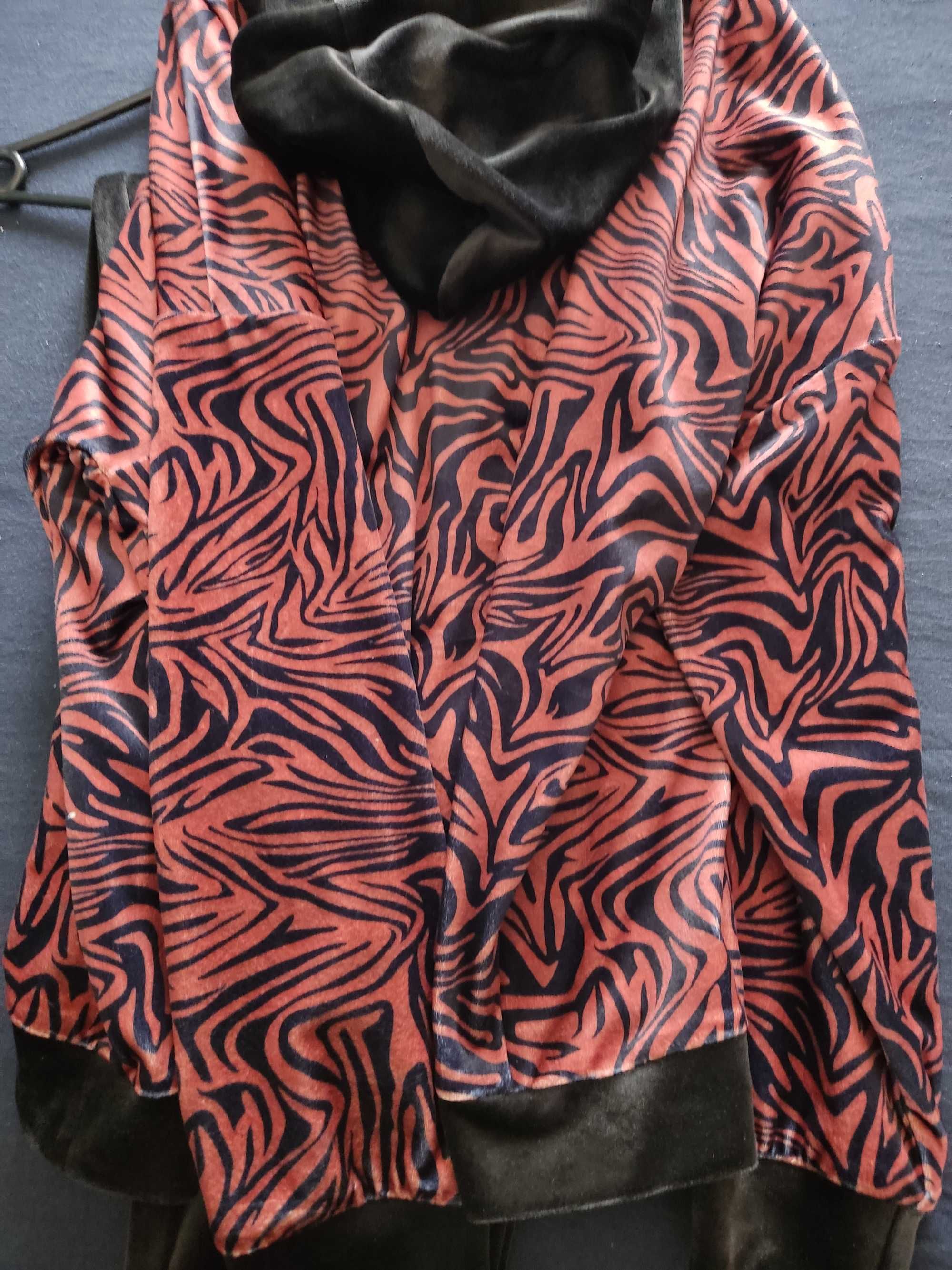 Dres damski polskiego producenta r. XXL