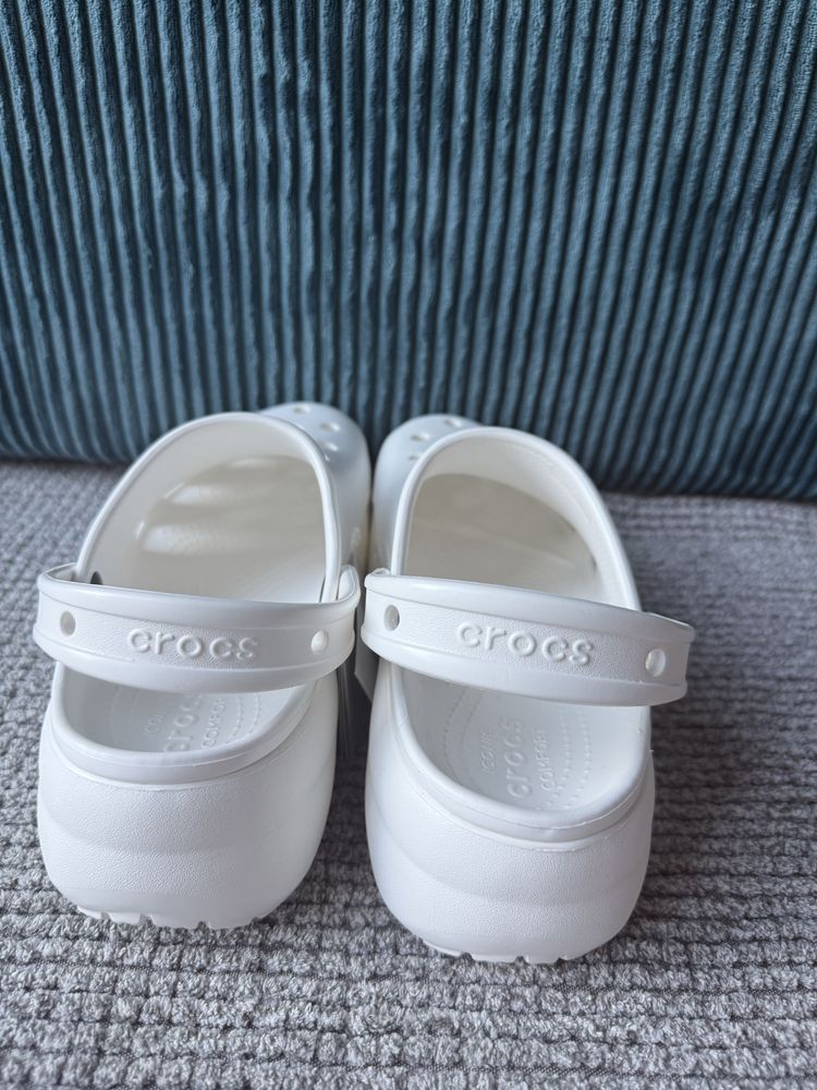 Klapki damskie Crocs Classic Platform r. 41-42, 10 NOWE Białe