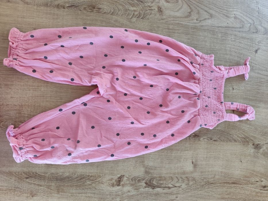 Spodnie ogrodniczki na szelkach rozmiar 86/92 George