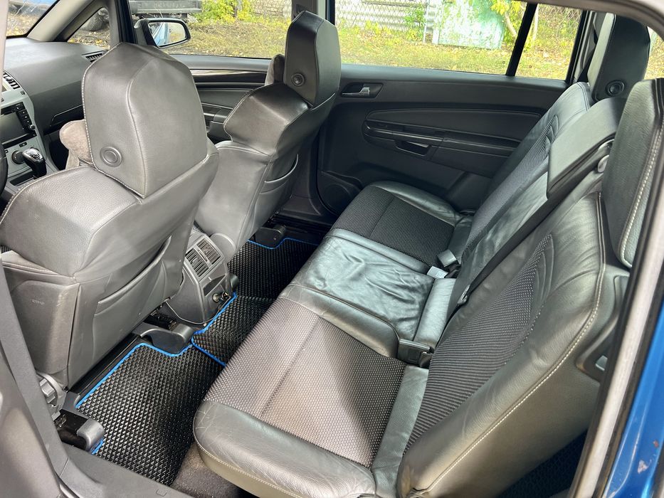 Opel Zafira OPC 2.0 бензин