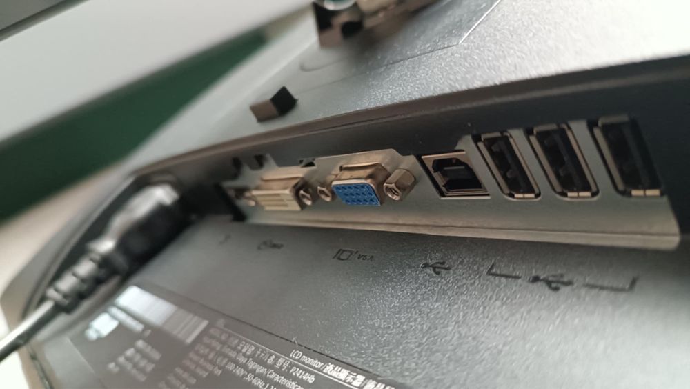 Monitor LED IPS DELL P2414Hb 24 " 1920 x 1080