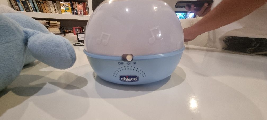 Globo com luz e musica
