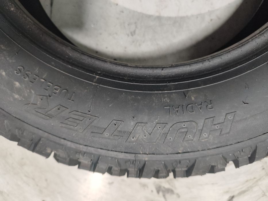 2 pneus novos nortenha 165/70R14 Oferta dos Portes