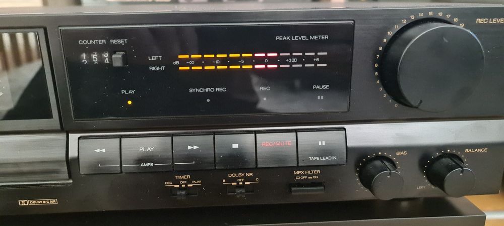 Magnetofon kasetowy Sansui D-X111