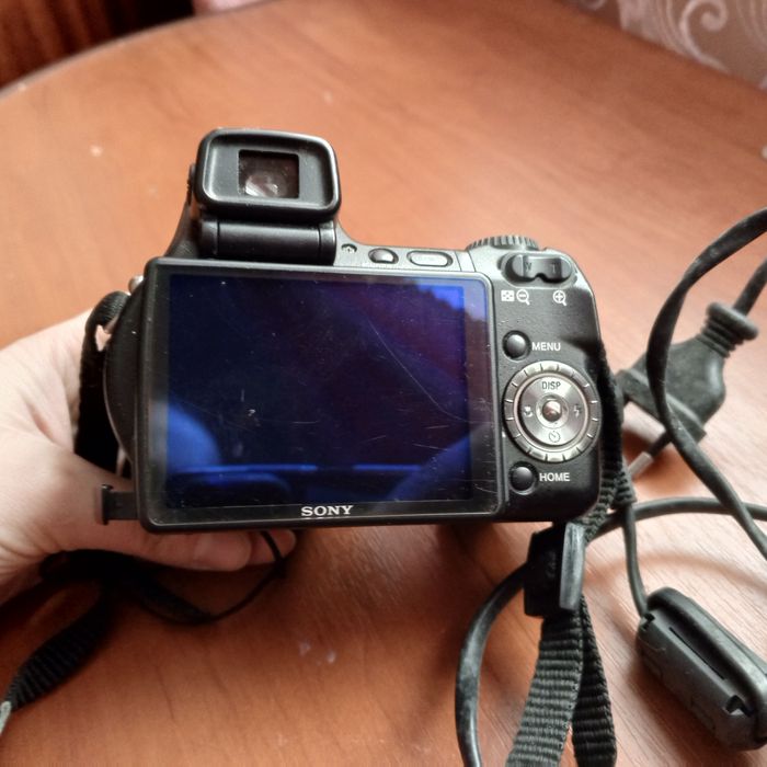Фотоапарат SONY DSC-H9