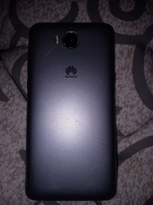 Telemóvel HUAWEI modelo MYA-L41