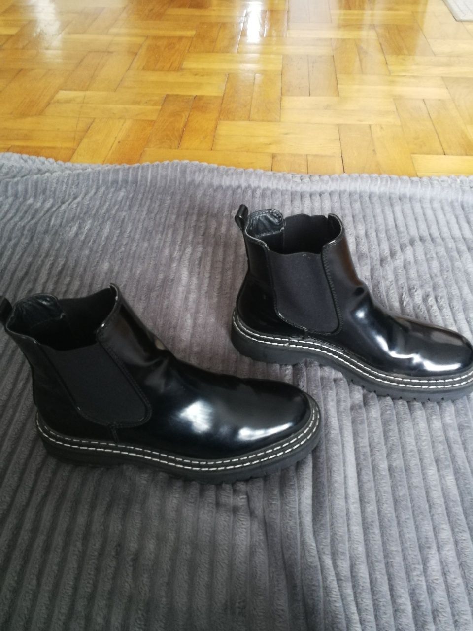 Buty damskie Reserved rozm 40
