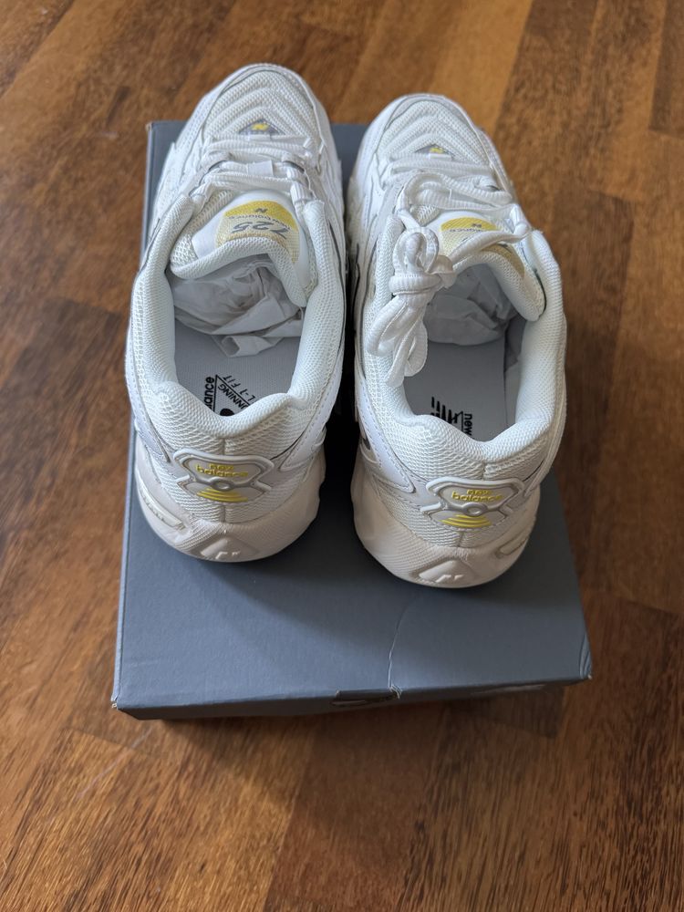 Оригінальні кросівки New Balance 725 ML725 36,5-37  (24 см по устілці)