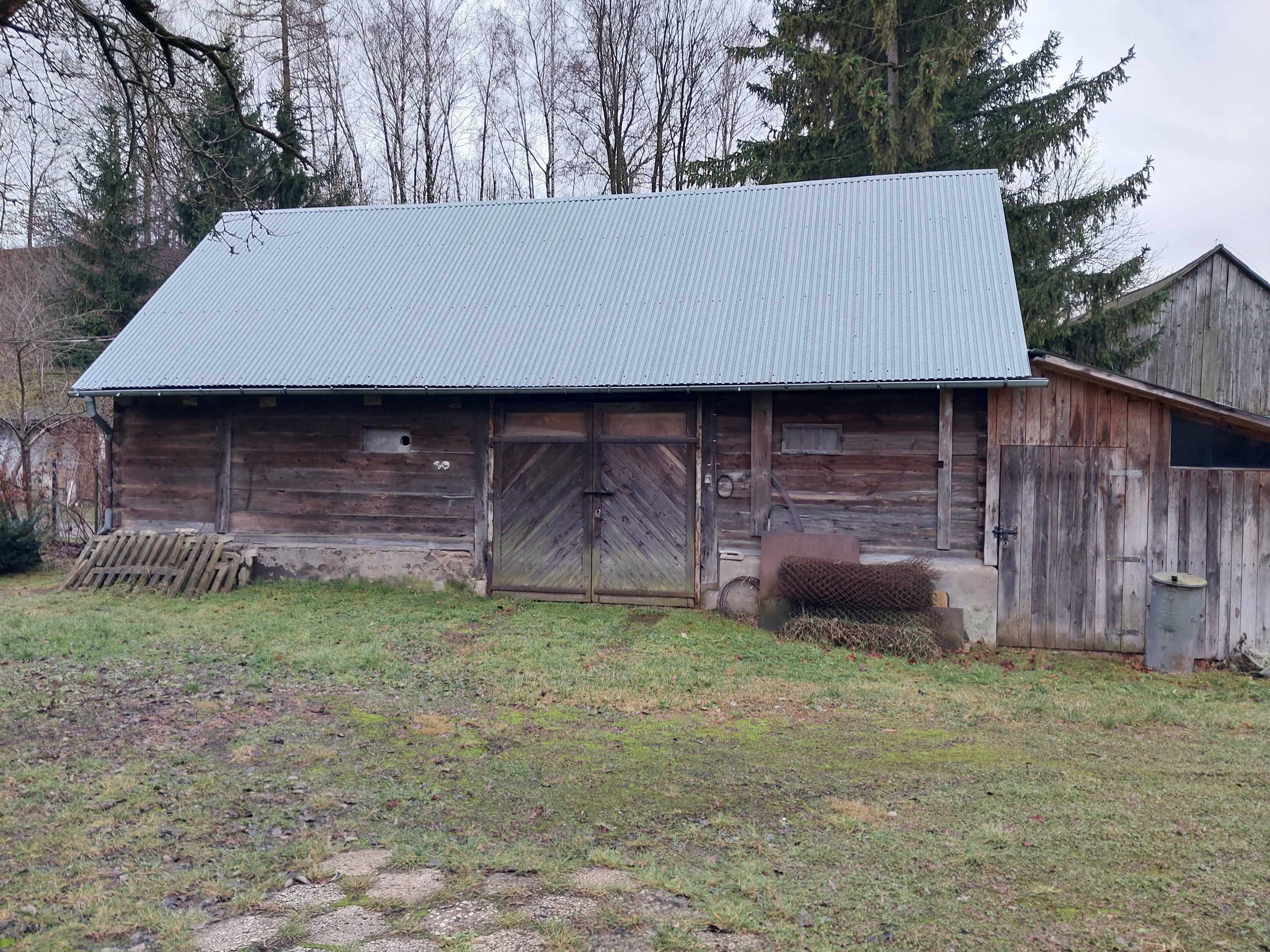 Działka zagospodarowana , dwa garaże i dom