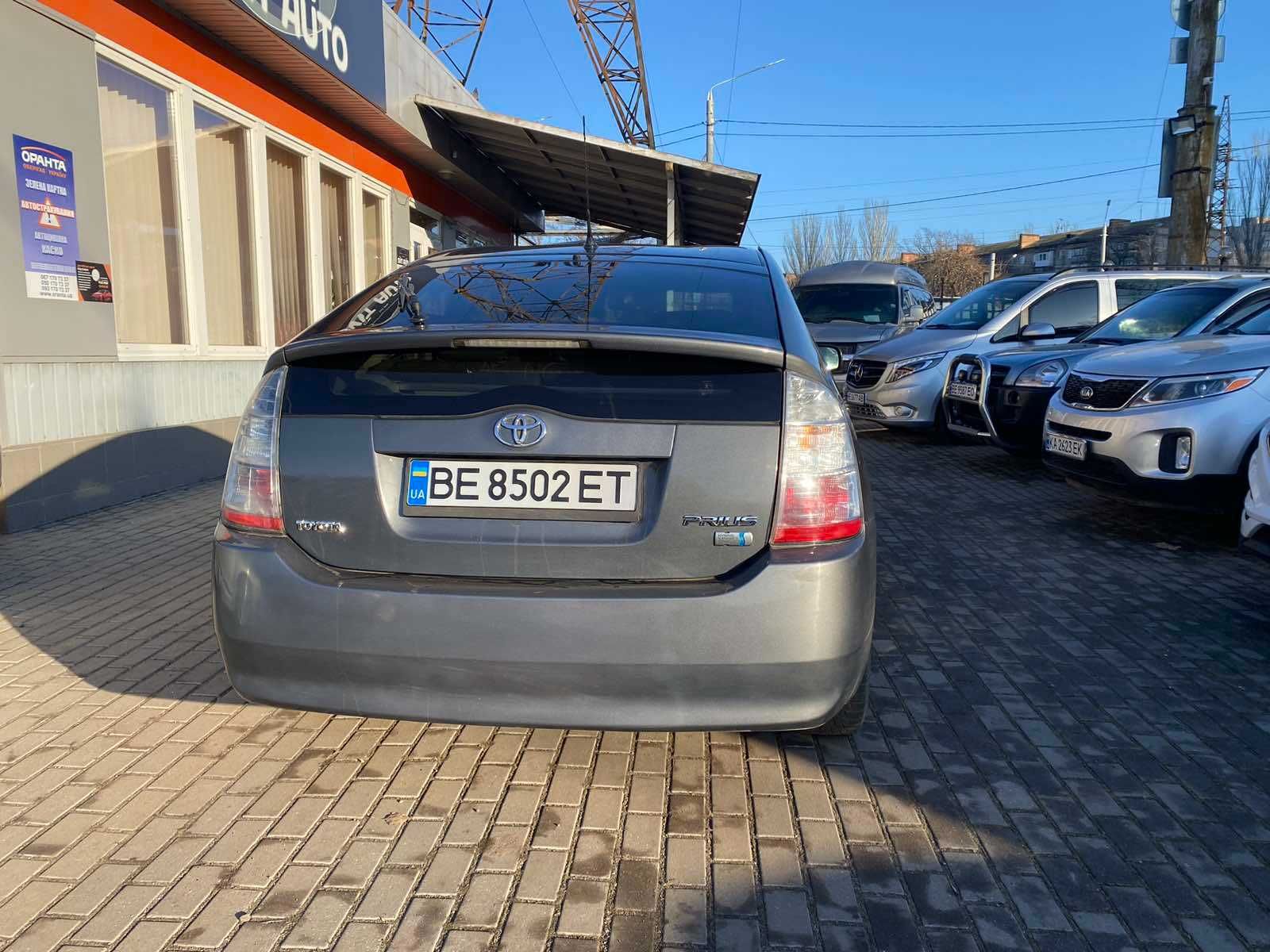 Toyota Prius 2008 року 1,5 л. газ/бензин