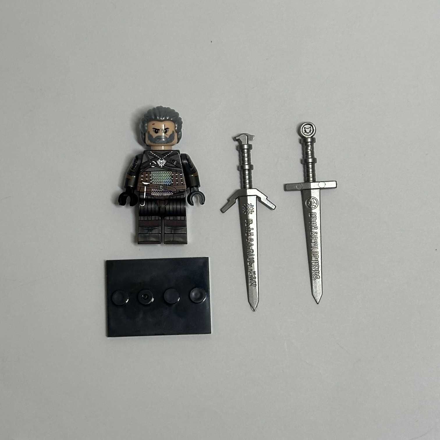 Figurka Geralt z Rivii jak Lego Biały Wilk Wiedźmin Andrzej Sapkowski