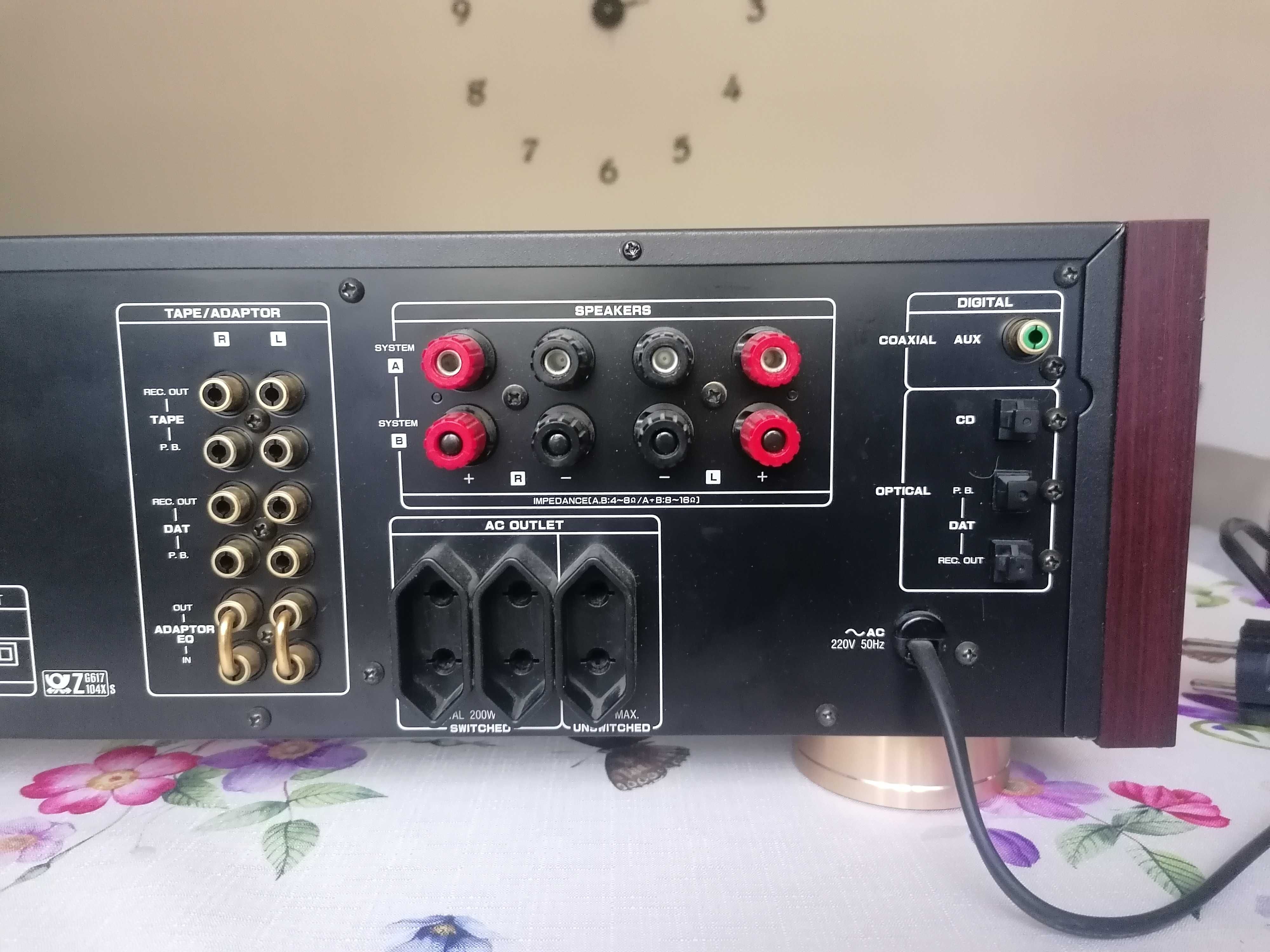 Amplituner Fisher RS Z1