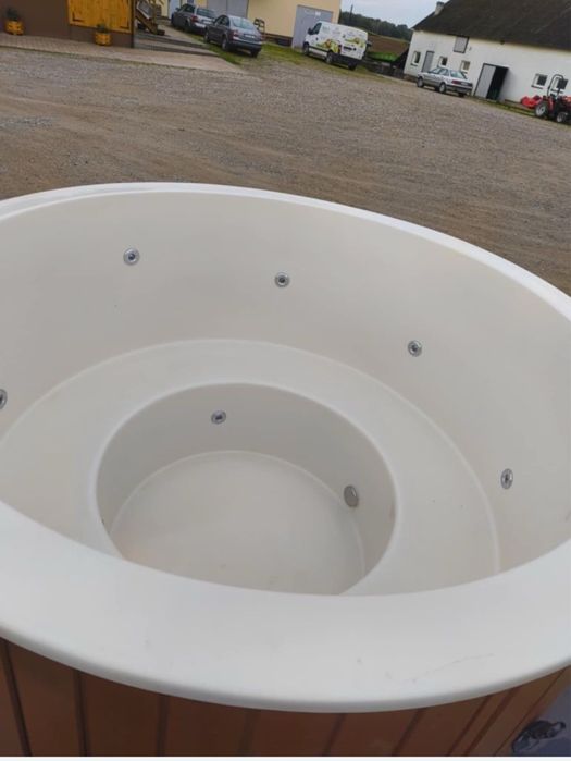Wynajem mobilne Jacuzzi mobilna Balia Spa Ruska bania