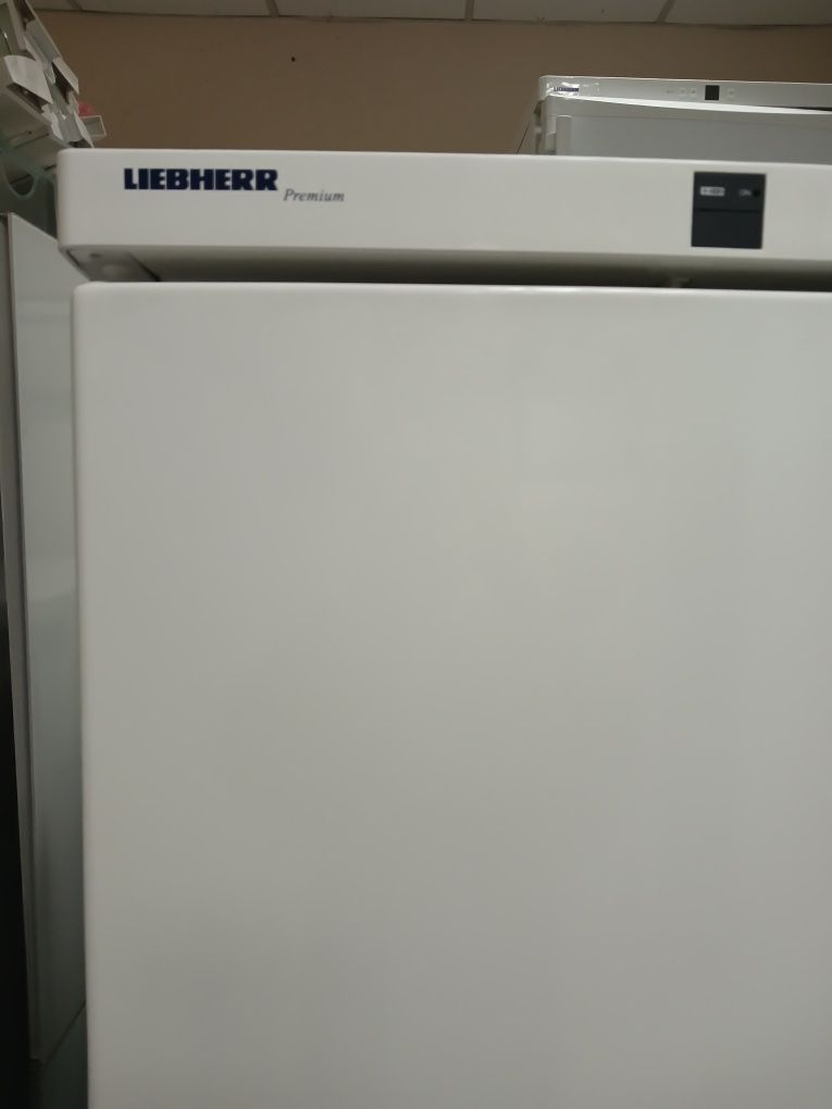 Холодильник Liebherr  Premium класса