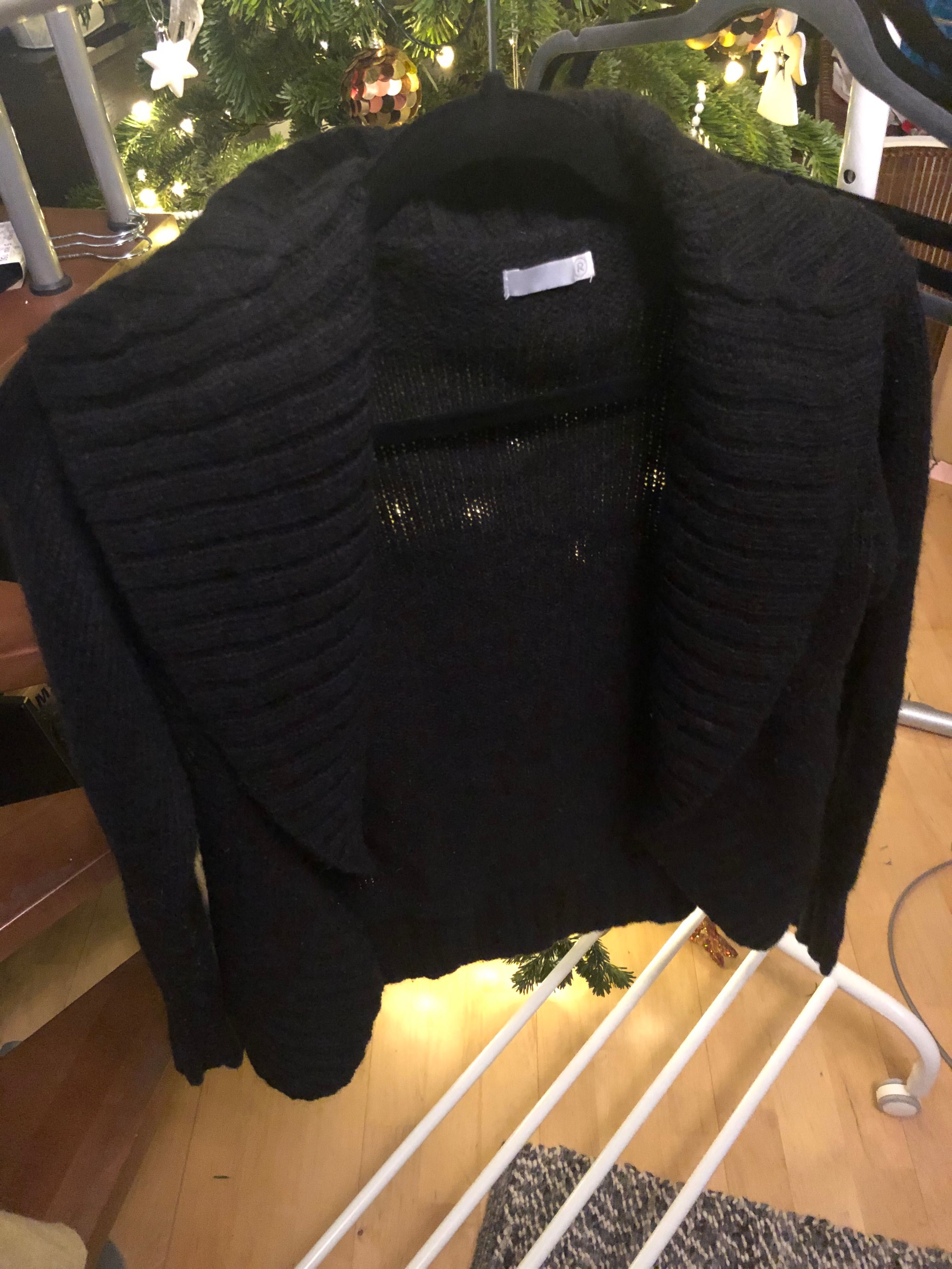 Sweter, blezer, kardigan czarny Reserved rozm. M